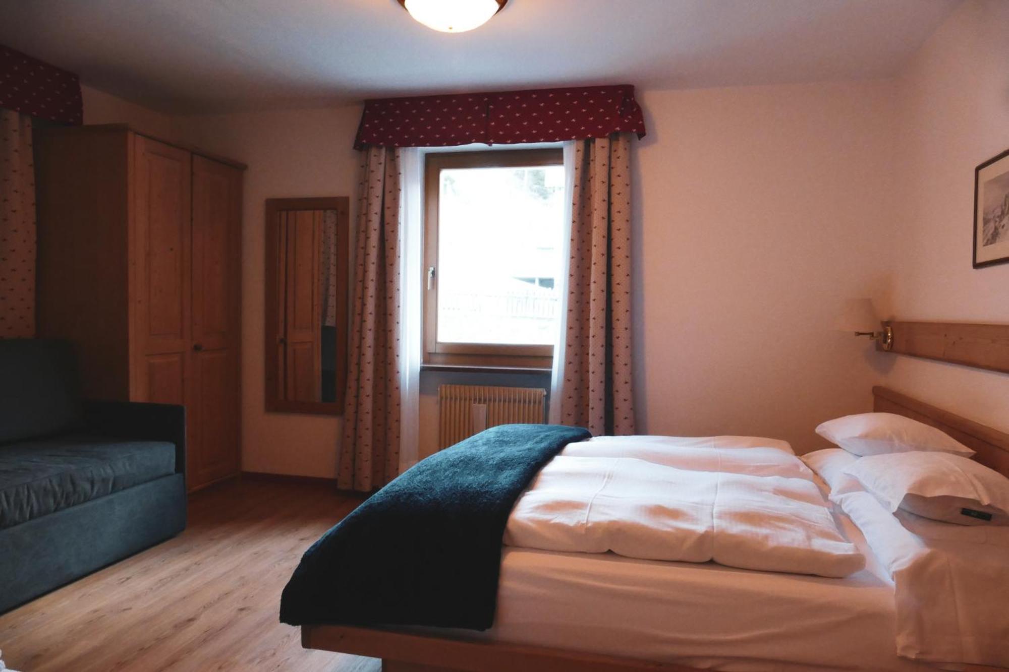 Hotel Malga Passerella Моена Екстер'єр фото