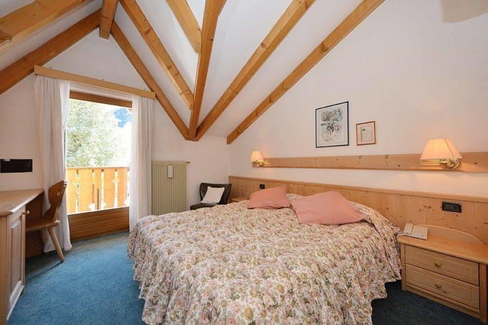 Hotel Malga Passerella Моена Екстер'єр фото
