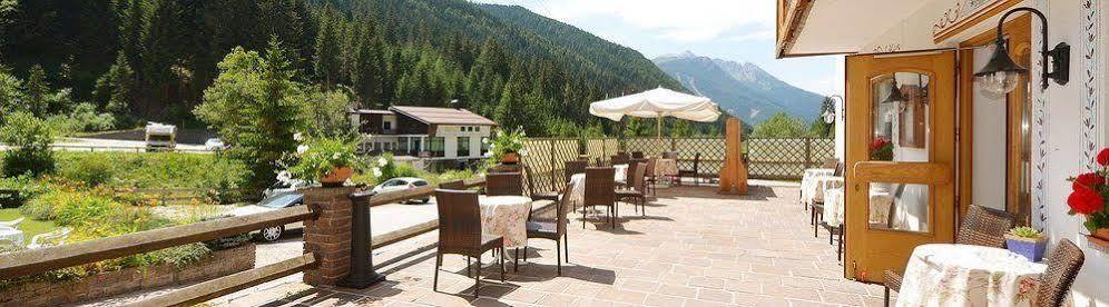 Hotel Malga Passerella Моена Екстер'єр фото